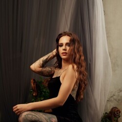 Шлюха Аврора 80081